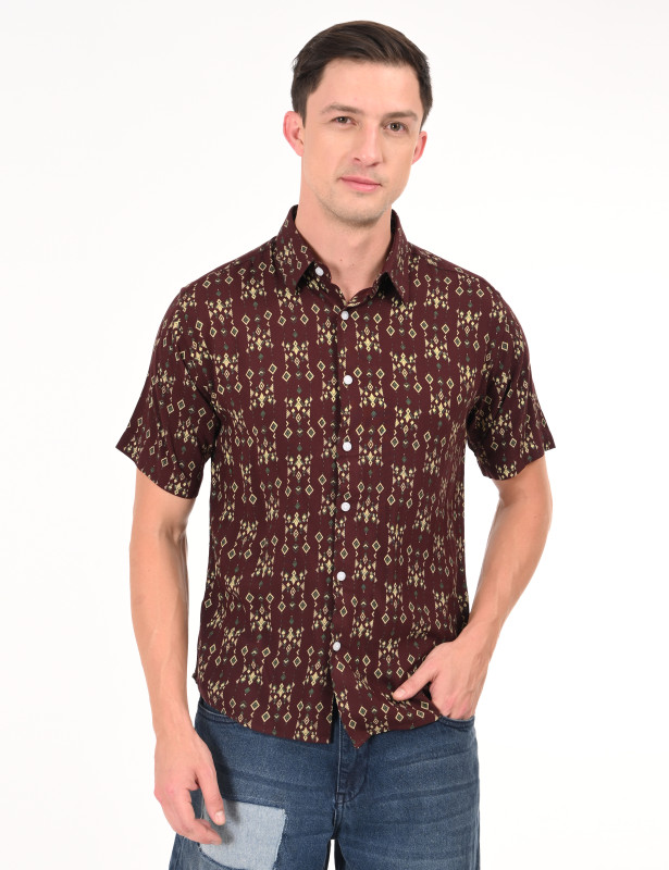 Brown Geometric Printed Cotton Half Sleeve Shirt for Men